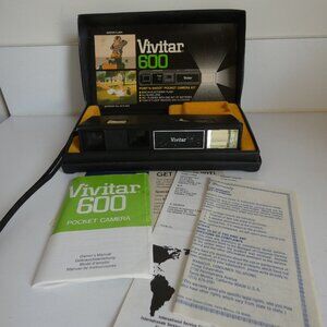 Vintage VIVITAR 600 Point'N Shoot Pocket Camera w/Box & Instructions Circa 1977
